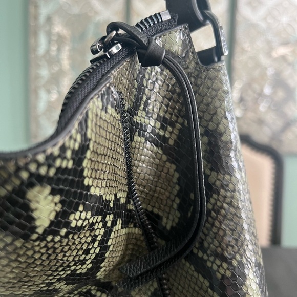 NWT Botkier Woman's Soho Medium Leather Hobo Bag Military Green Snake - Picture 7 of 9